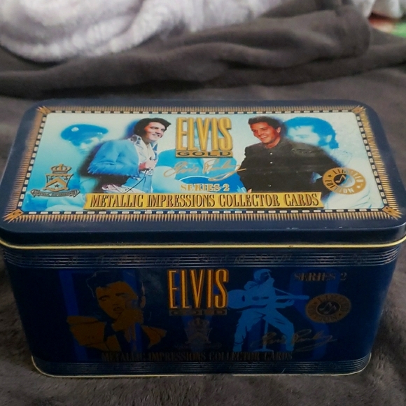Elvis Presley series 2 gold Metallic Impressions collector cards in tin - Picture 1 of 6